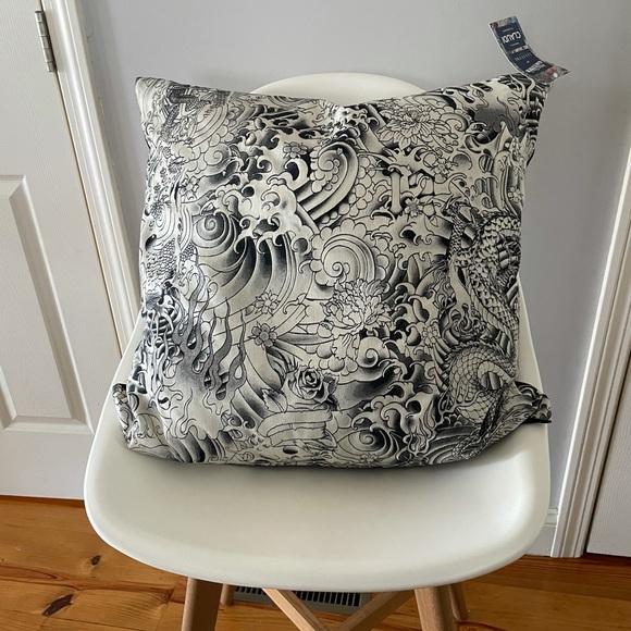 Jean Paul Gaultier Pillow case Dragon Tattoo design DEAD STOCK NWT - Picture 2 of 8